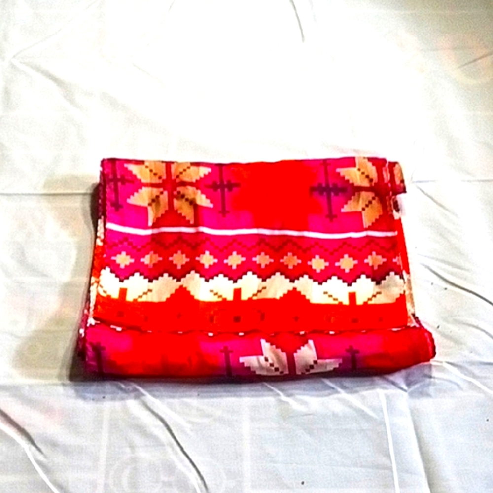 Cejon Vibrant Scarf with Geometric Patterns - Picture 5 of 5